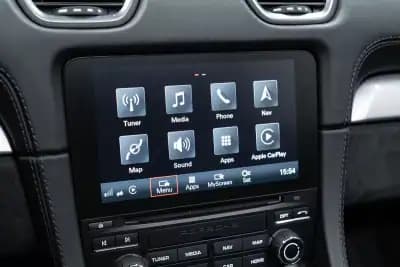 Vendo Porsche 718 Spyder 2020 - 129950 EUR, 16000 km - AUTO.MOTO.pt