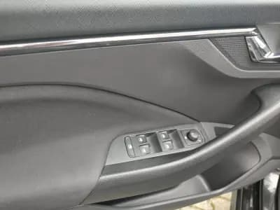 Vendo Skoda Kamiq 2023 - 16990 EUR, 49990 km - AUTO.MOTO.pt