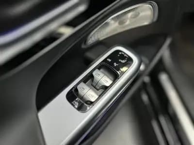 Vendo Mercedes-Benz E 300 2024 - 61500 EUR, 63000 km - AUTO.MOTO.pt