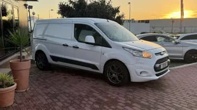 Vendo Ford Transit Connect 2014 - 9990 EUR, 199000 km - AUTO.MOTO.pt