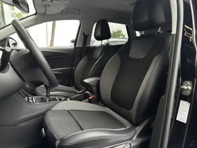 Vendo Opel Grandland X 2021 - 19990 EUR, 113300 km - AUTO.MOTO.pt