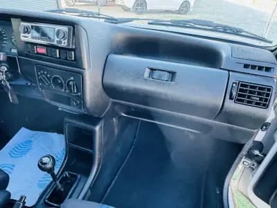 Vendo Volkswagen Polo 1992 - 7999 EUR, 130000 km - AUTO.MOTO.pt