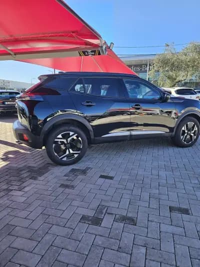 Vendo Peugeot 2008 2024 - 22900 EUR, 27230 km - AUTO.MOTO.pt