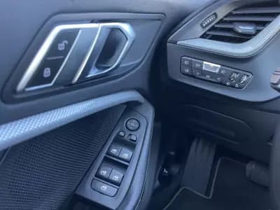 Vendo BMW 118 2021 - 31990 EUR, 90000 km - AUTO.MOTO.pt