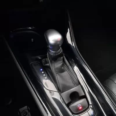 Vendo Toyota C-HR 2017 - 17450 EUR, 165400 km - AUTO.MOTO.pt