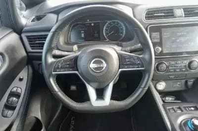 Vendo Nissan Leaf 2022 - 15000 EUR, 34000 km - AUTO.MOTO.pt