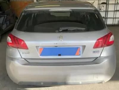 Vendo Peugeot 308 2017 - 9490 EUR, 133299 km - AUTO.MOTO.pt