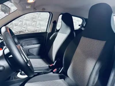 Vendo Renault Twingo 2023 - 16990 EUR, 16461 km - AUTO.MOTO.pt