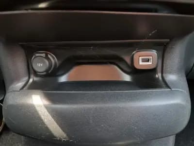 Vendo Citroën C4 Cactus 2016 - 11990 EUR, 108000 km - AUTO.MOTO.pt