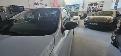 Vendo Volkswagen Jetta 2017 - 8990 EUR, 260000 km - AUTO.MOTO.pt