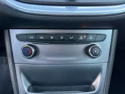 Sell Opel Astra 2016 - 13990 EUR, 190000 km - AUTO.MOTO.pt