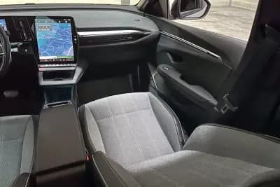 Vendo Renault Mégane E-Tech 2023 - 24450 EUR, 60913 km - AUTO.MOTO.pt