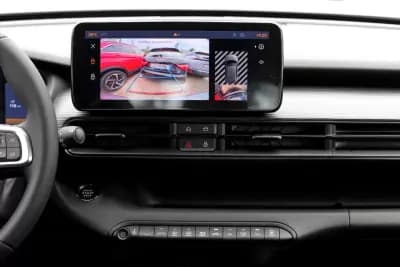 Sell Jeep Avenger 2025 - 23750 EUR, 20000 km - AUTO.MOTO.pt