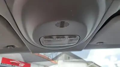 Vendo Peugeot Partner 2018 - 9900 EUR, 250472 km - AUTO.MOTO.pt