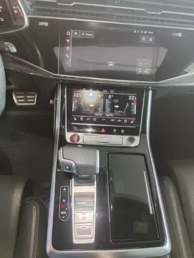 Vendo Audi SQ8 2020 - 81500 EUR, 141000 km - AUTO.MOTO.pt