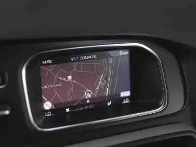 Vendo Volvo V40 2019 - 15990 EUR, 101000 km - AUTO.MOTO.pt