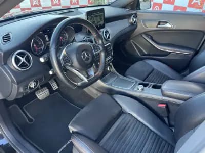 Vendo Mercedes-Benz CLA 200 2017 - 27990 EUR, 133325 km - AUTO.MOTO.pt
