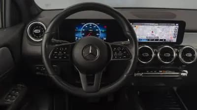 Vendo Mercedes-Benz GLB 180 2022 - 29900 EUR, 172000 km - AUTO.MOTO.pt
