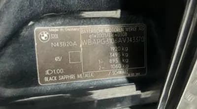 Vendo BMW 320 2009 - 11990 EUR, 198113 km - AUTO.MOTO.pt