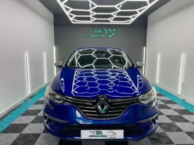 Vendo Renault Mégane 2016 - 13999 EUR, 182000 km - AUTO.MOTO.pt