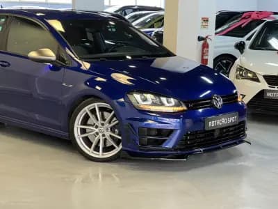 Vendo Volkswagen Golf 2016 - 26990 EUR, 127000 km - AUTO.MOTO.pt