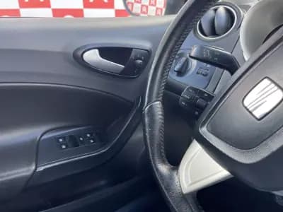 Vendo SEAT Ibiza ST 2010 - 6990 EUR, 216600 km - AUTO.MOTO.pt