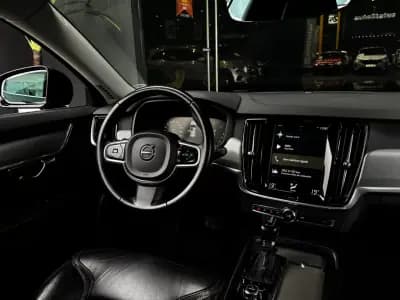 Vendo Volvo V90 2017 - 25490 EUR, 117800 km - AUTO.MOTO.pt