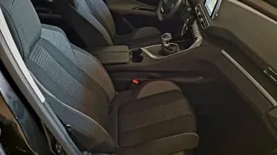 Vendo Peugeot 3008 2020 - 21500 EUR, 90000 km - AUTO.MOTO.pt