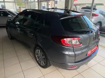 Sell Renault Mégane Sport Tourer 2010 - 4990 EUR, 340390 km - AUTO.MOTO.pt