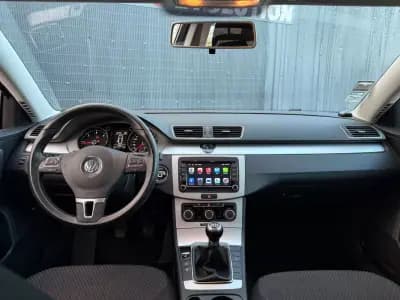 Vendo Volkswagen Passat Variant 2011 - 10900 EUR, 135000 km - AUTO.MOTO.pt