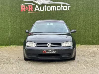 Vendo Volkswagen Golf 2002 - 5900 EUR, 257000 km - AUTO.MOTO.pt