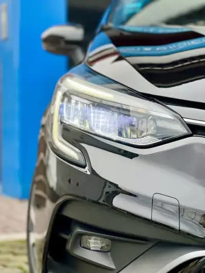 Vendo Renault Clio 2020 - 16950 EUR, 98000 km - AUTO.MOTO.pt