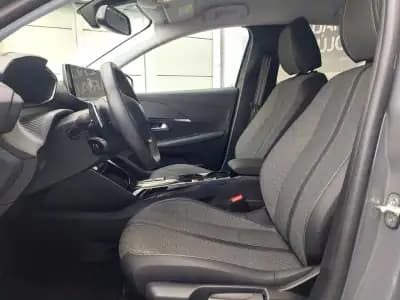 Vendo Peugeot 208 2025 - 23500 EUR, 14659 km - AUTO.MOTO.pt