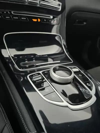 Sell Mercedes-Benz GLC 250 2018 - 37950 EUR, 98748 km - AUTO.MOTO.pt