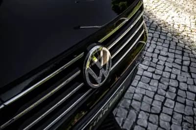 Sell Volkswagen Passat Variant 2017 - 10900 EUR, 290131 km - AUTO.MOTO.pt