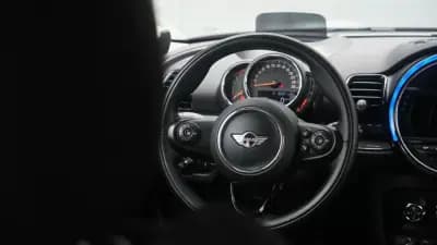 Vendo MINI Clubman 2018 - 24999 EUR, 131000 km - AUTO.MOTO.pt