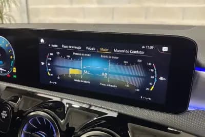 Vendo Mercedes-Benz A 250 Limousine 2022 - 31950 EUR, 32438 km - AUTO.MOTO.pt