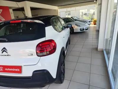 Vendo Citroën C3 2018 - 12750 EUR, 92000 km - AUTO.MOTO.pt
