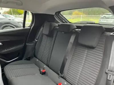 Vendo Peugeot 208 2023 - 13750 EUR, 62065 km - AUTO.MOTO.pt