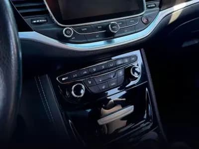 Vendo Opel Astra Sports Tourer 2016 - 9990 EUR, 170000 km - AUTO.MOTO.pt