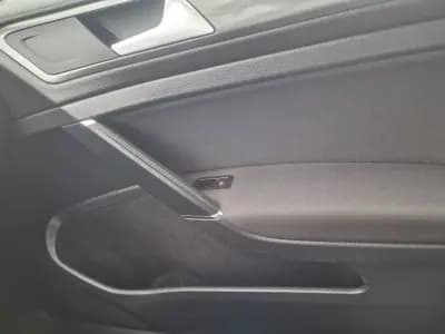 Vendo Volkswagen Golf 2019 - 18999 EUR, 139668 km - AUTO.MOTO.pt