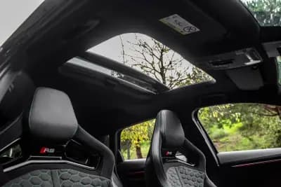 Sell Audi RS3 Sportback 2025 - 86900 EUR, 17138 km - AUTO.MOTO.pt