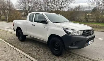 Sell Toyota Hilux 2018 - 29999 EUR, 257000 km - AUTO.MOTO.pt