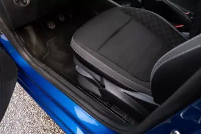 Sell Skoda Fabia 2021 - 10999 EUR, 120000 km - AUTO.MOTO.pt