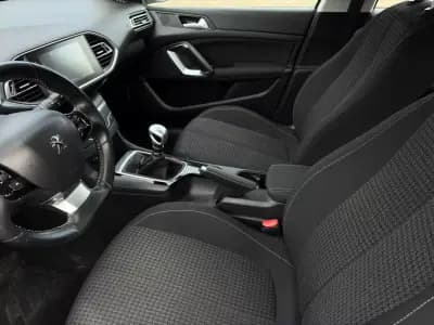 Vendo Peugeot 308 SW 2017 - 10900 EUR, 176200 km - AUTO.MOTO.pt