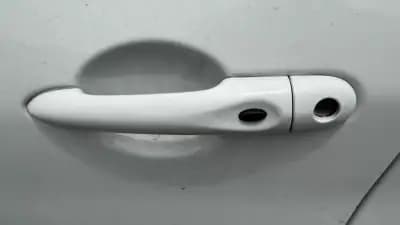 Sell Renault Zoe 2020 - 12900 EUR, 139000 km - AUTO.MOTO.pt