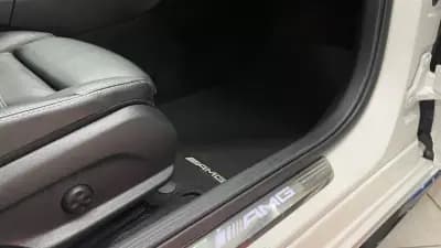 Vendo Mercedes-Benz C 43 AMG 2016 - 39990 EUR, 128967 km - AUTO.MOTO.pt