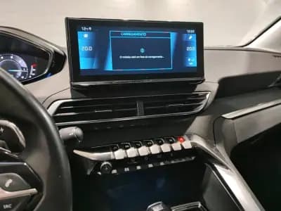 Vendo Peugeot 5008 2021 - 25900 EUR, 107095 km - AUTO.MOTO.pt