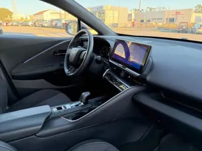 Vendo Toyota C-HR 2023 - 33750 EUR, 30087 km - AUTO.MOTO.pt