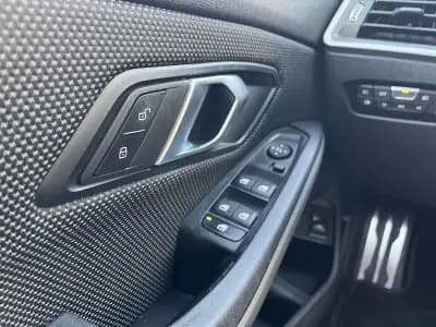 Vendo BMW 320 2021 - 31950 EUR, 80000 km - AUTO.MOTO.pt